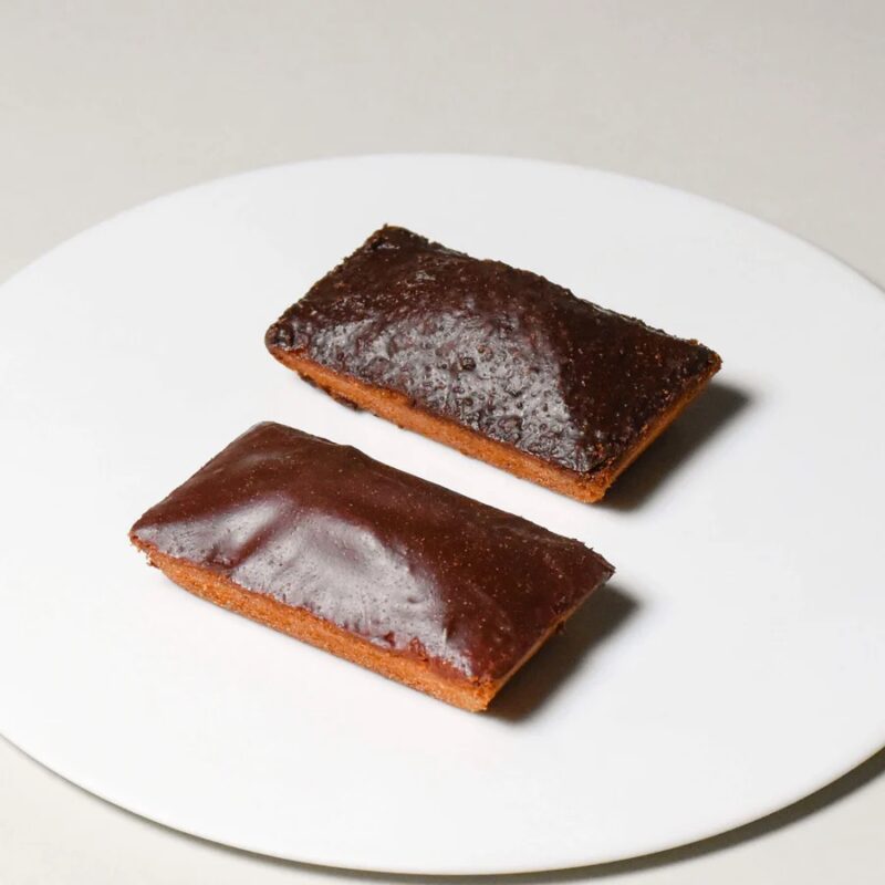 チョコレートがけフィナンシェ